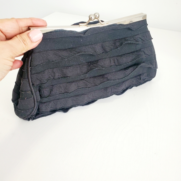 Black Ruffled Kiss-Lock Clutch - Picture 7 of 7